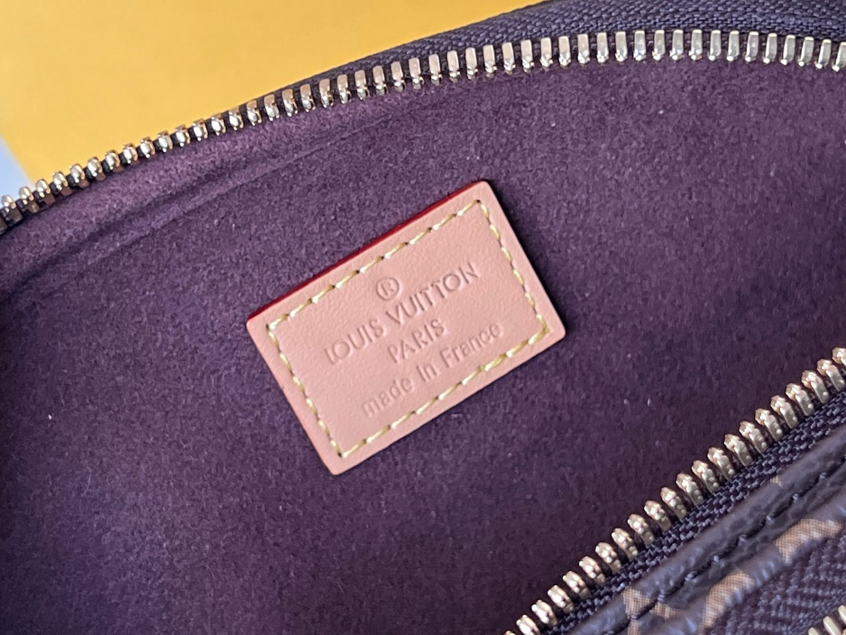 LV M82335 Mini Bumbag 6.7 x 4.7 x 3.7 inches