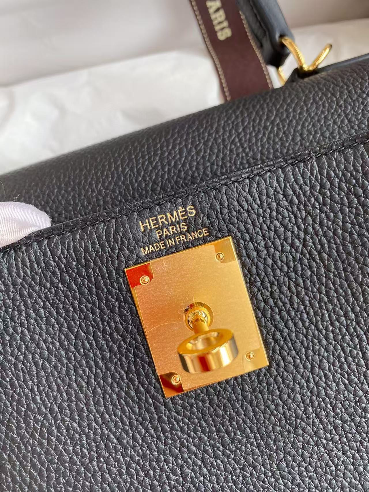 HERMÈS Kelly Gold-tone Hardware 25 28