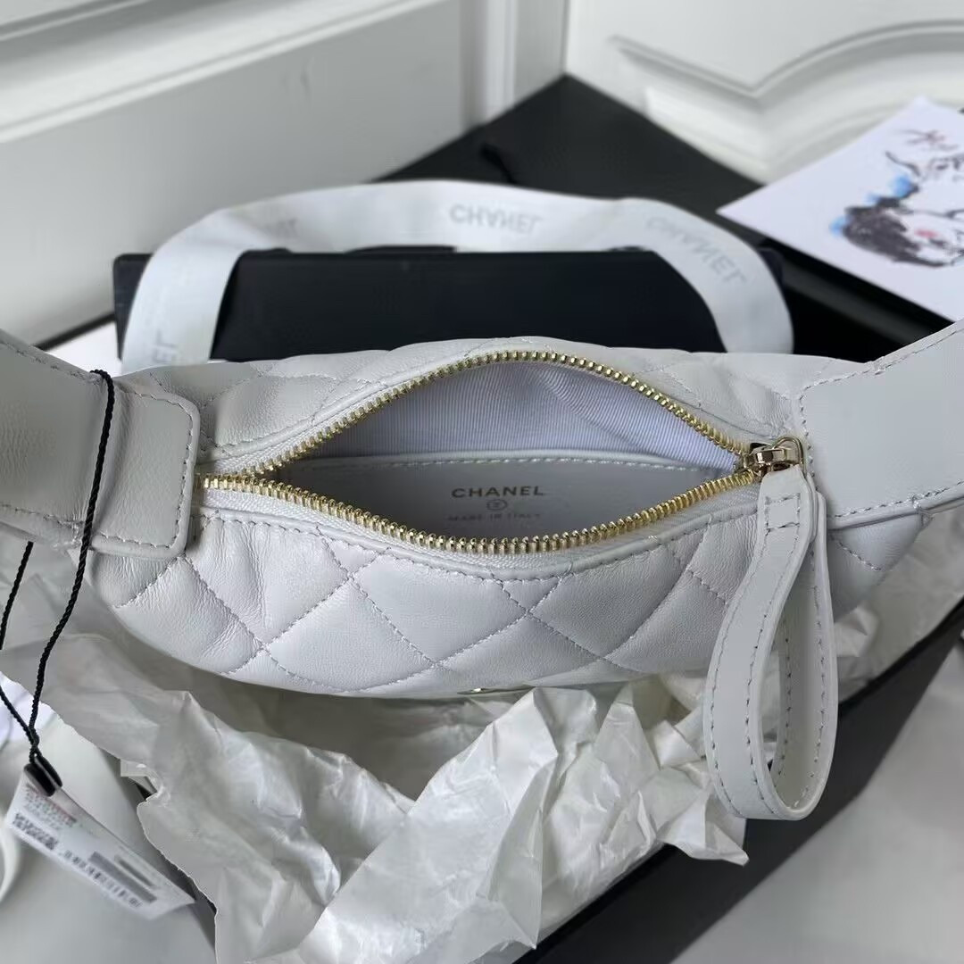 Ch*el clutch 23c ap3095 16x16x5.5cm