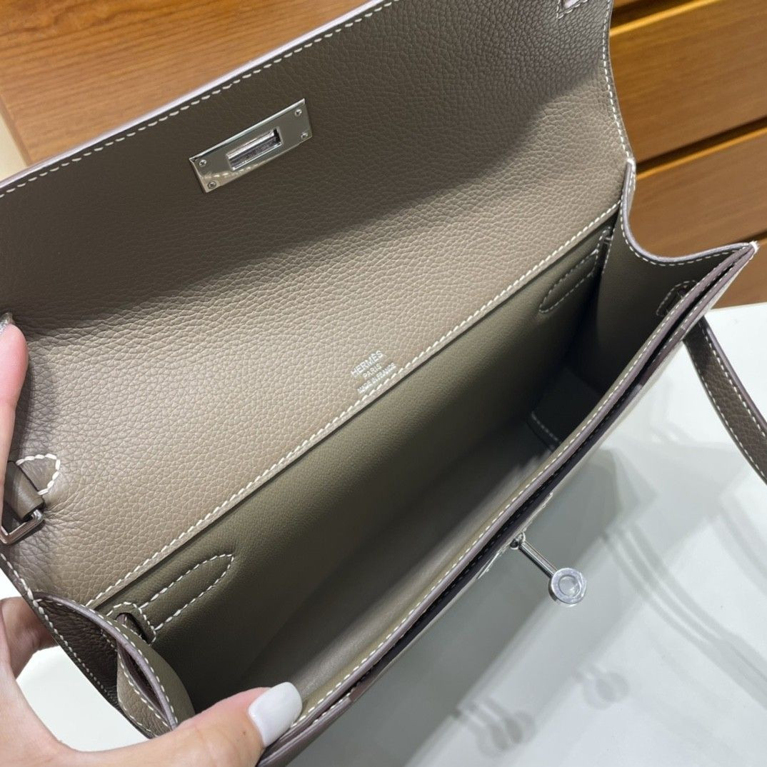 Hermès Kelly Depeches Togo 25cm