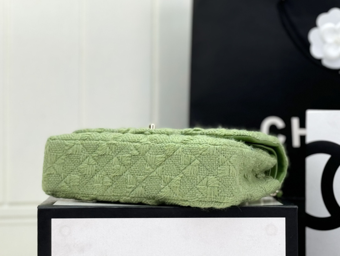 Ch*el mini classic 11.12 handbag 25 15.5 × 25.5 × 6.5 cm