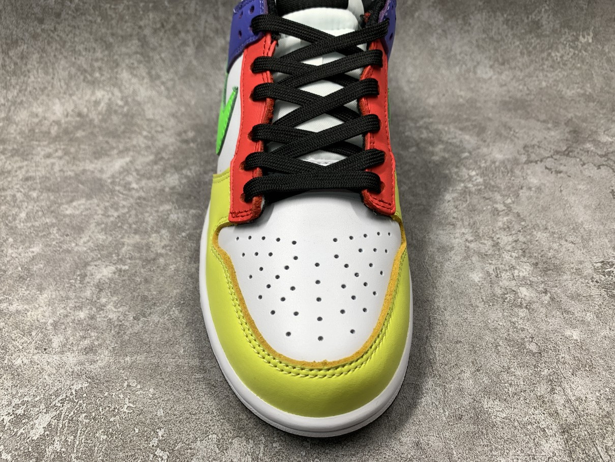 Nike Dunk Low Green Strike