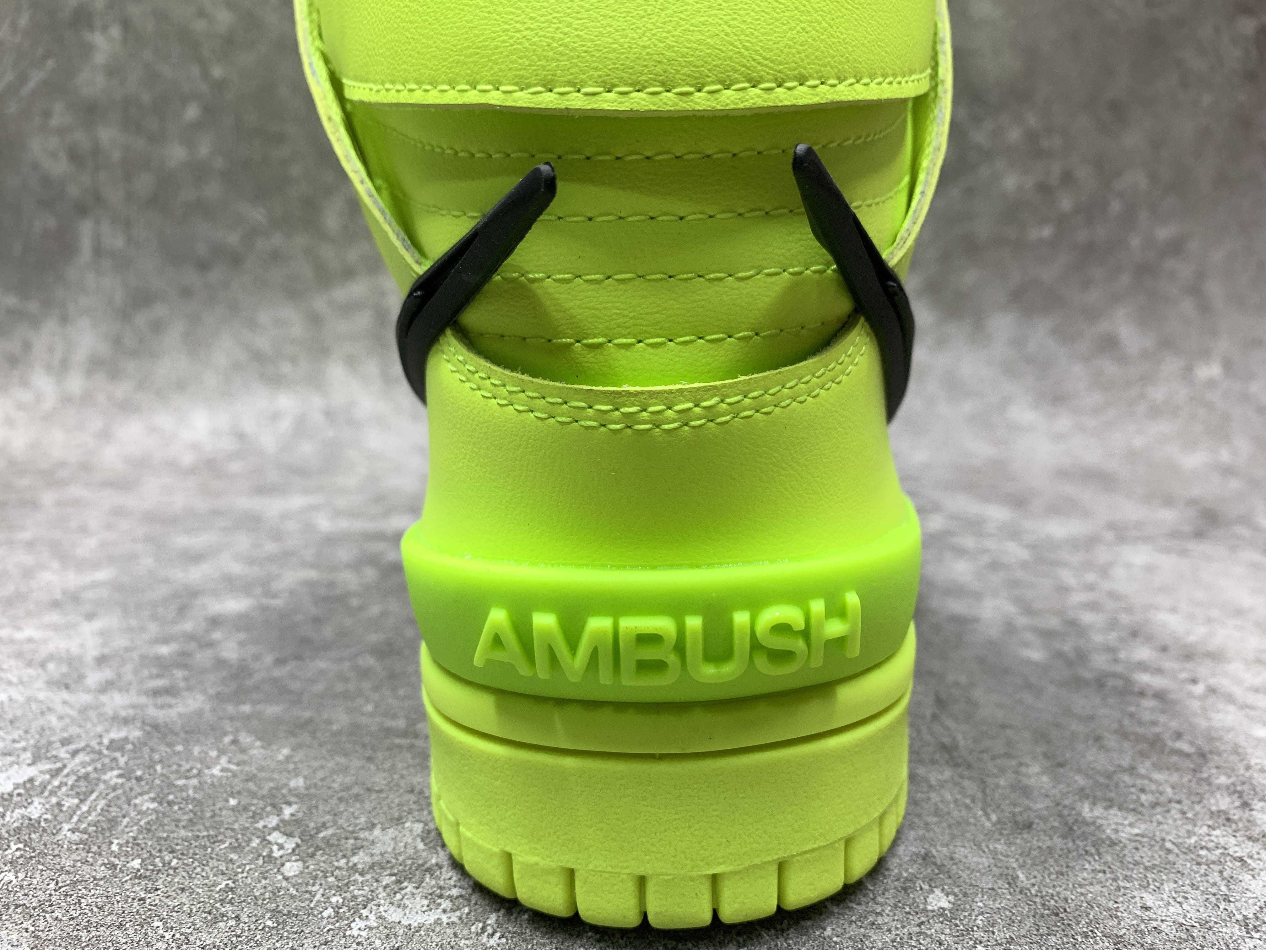 Nike Dunk High AMBUSH Flash Lime