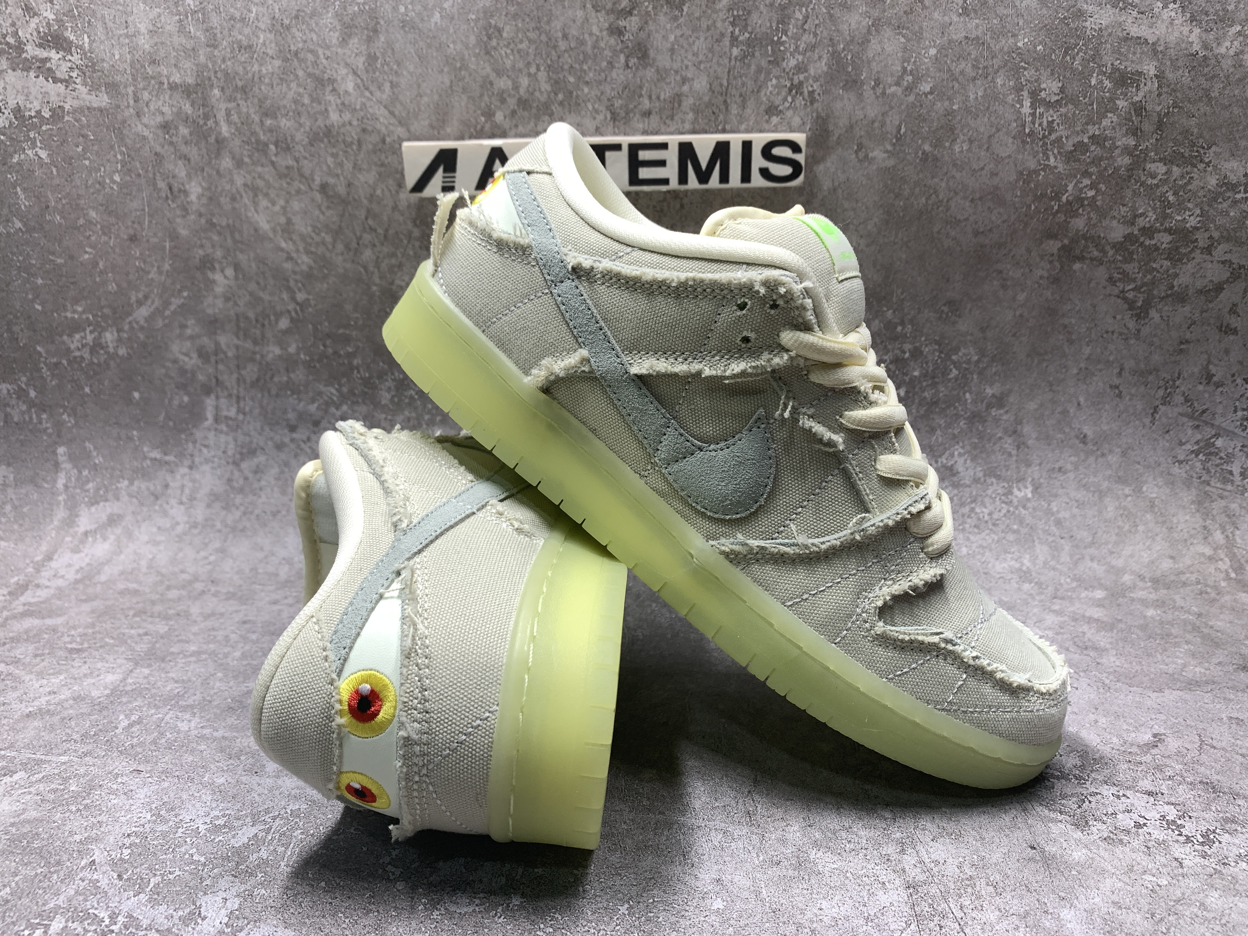 Nike SB Dunk Low Mummy