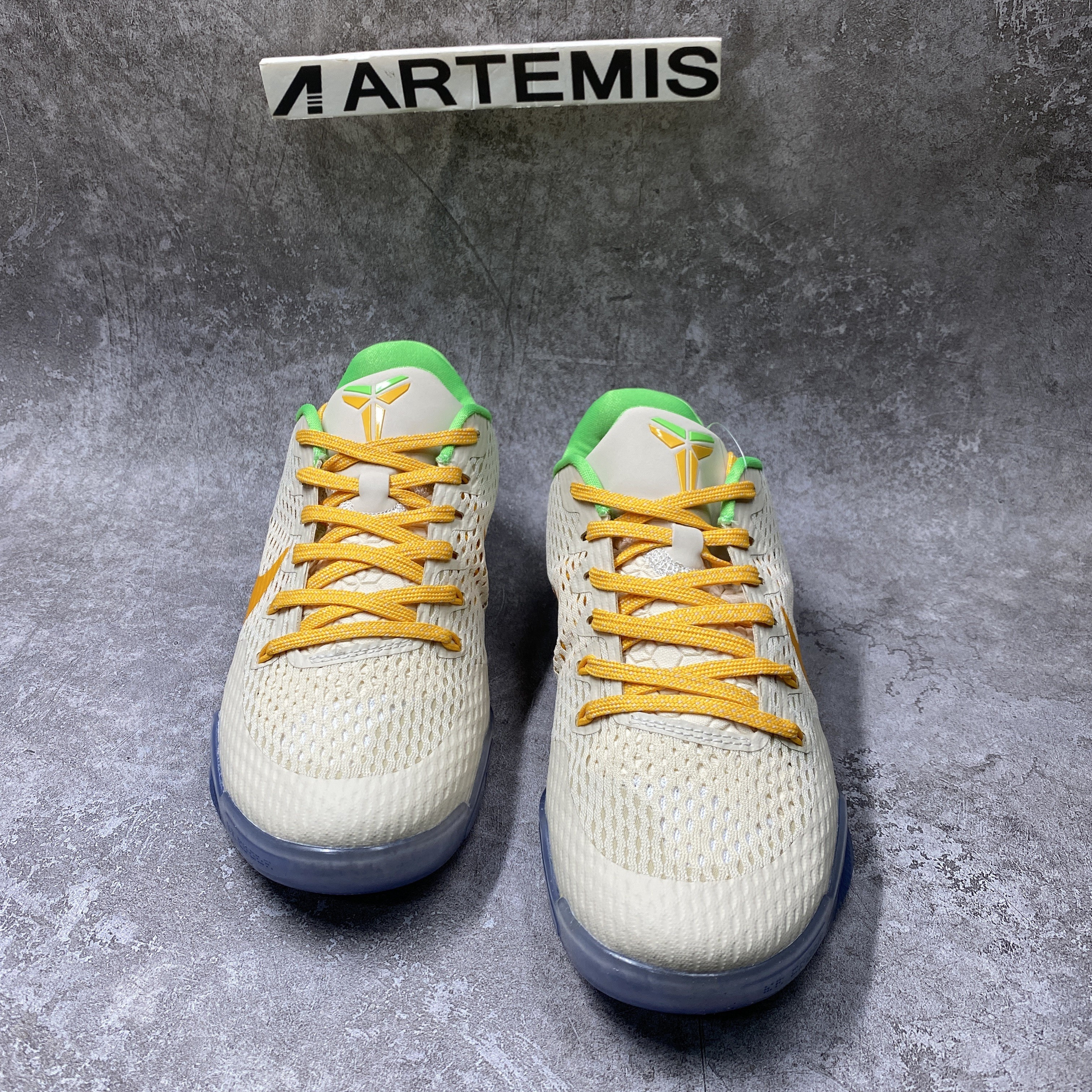 Nike Kobe 11 Peach Jam PE