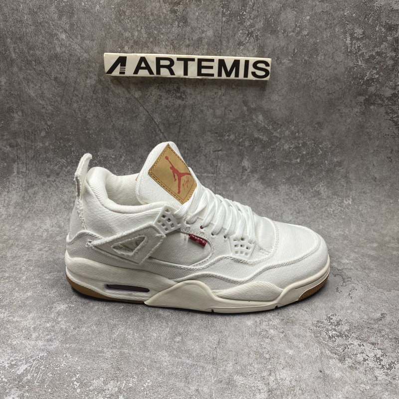 Air Jordan 4 Retro Levi
