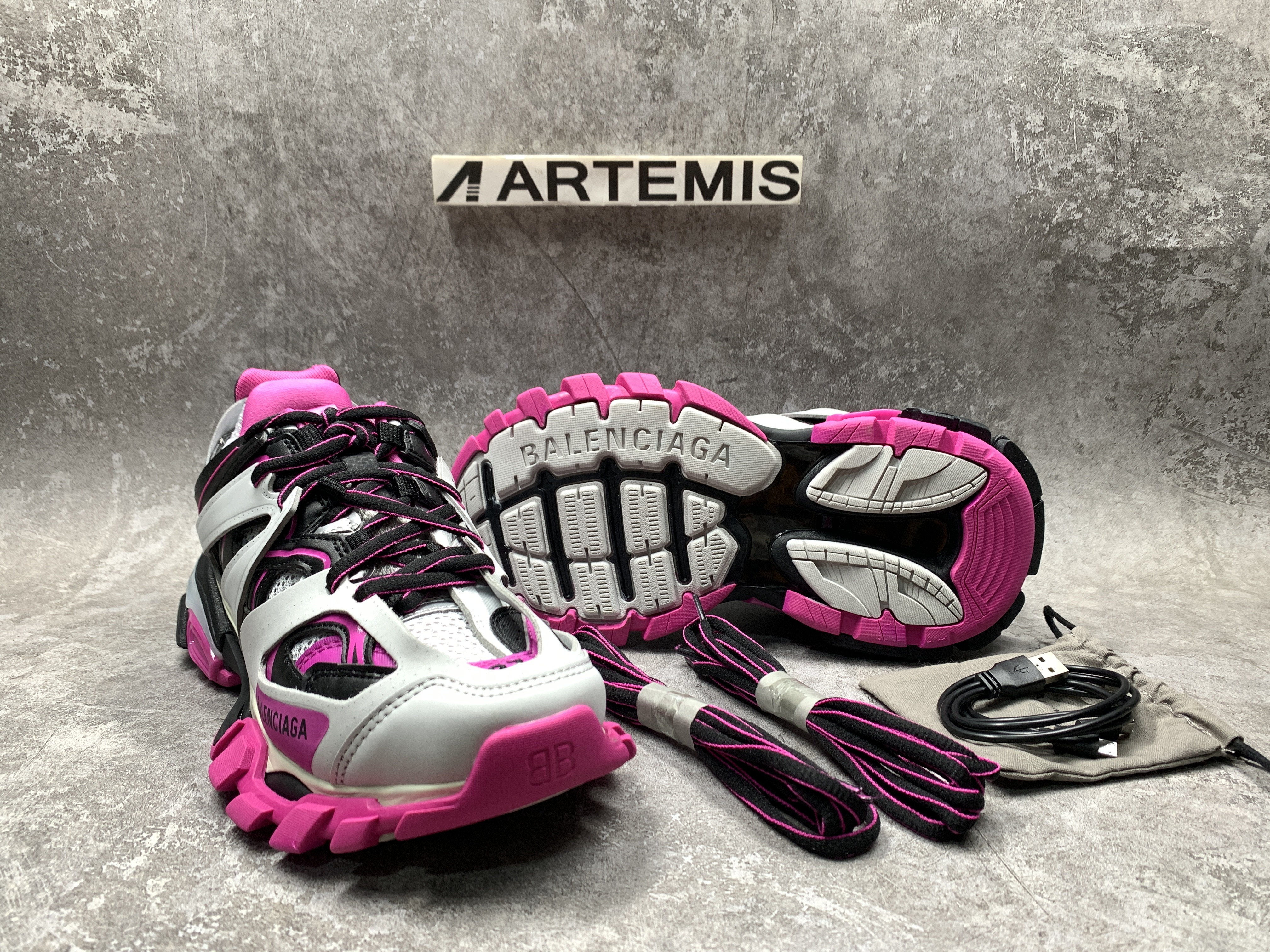 Balenciga Track Sneaker Pink Black