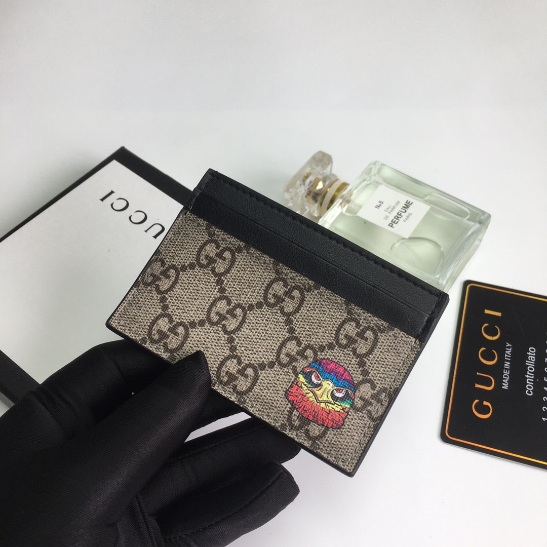 G*u*i gg card case wallet