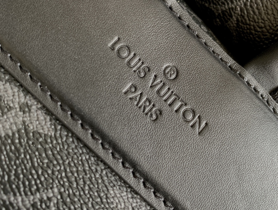 LV M43422 22 x 44 x 15 CM