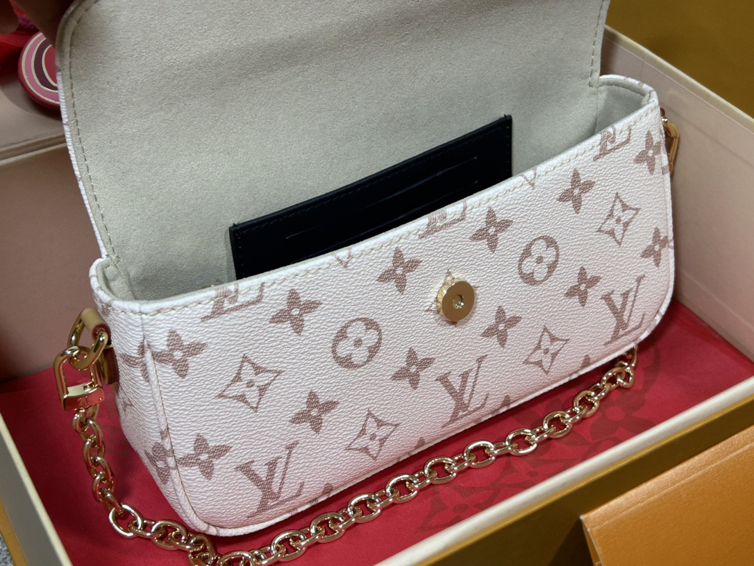 LV M83091 Wallet on Chain Ivy 9.3 x 4.7 x 1.7 inches