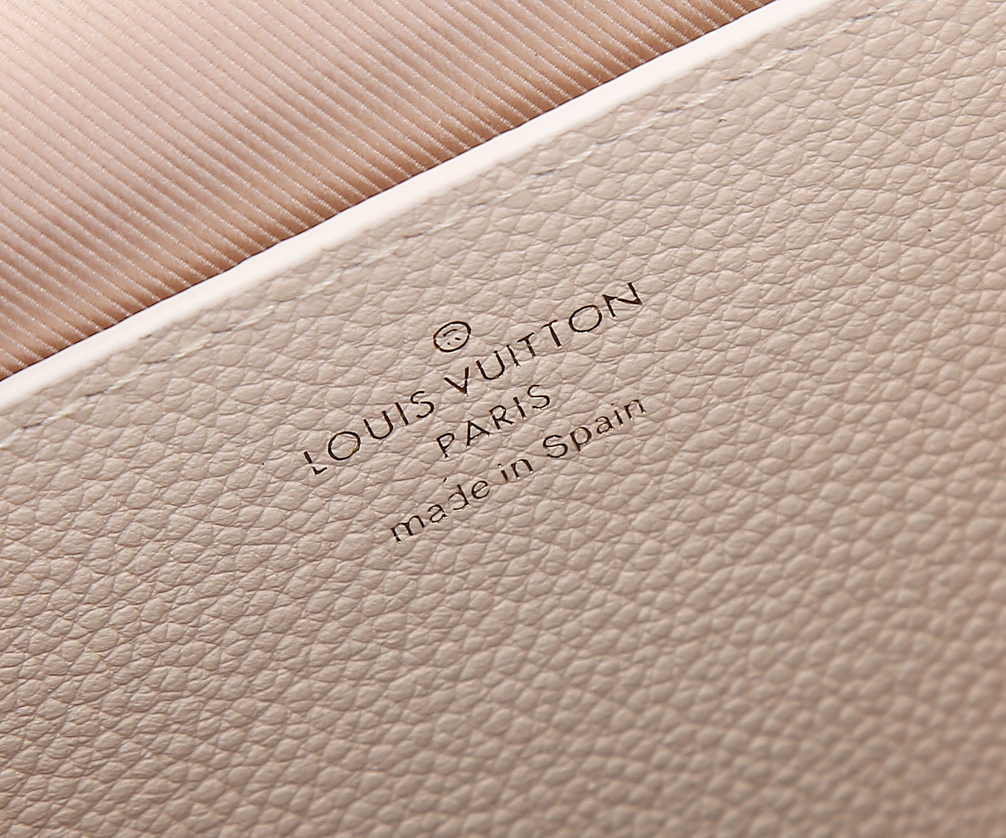 LV Wallet On Chain Métis   M82636   7.5 x 4.3 x 2.2 inches