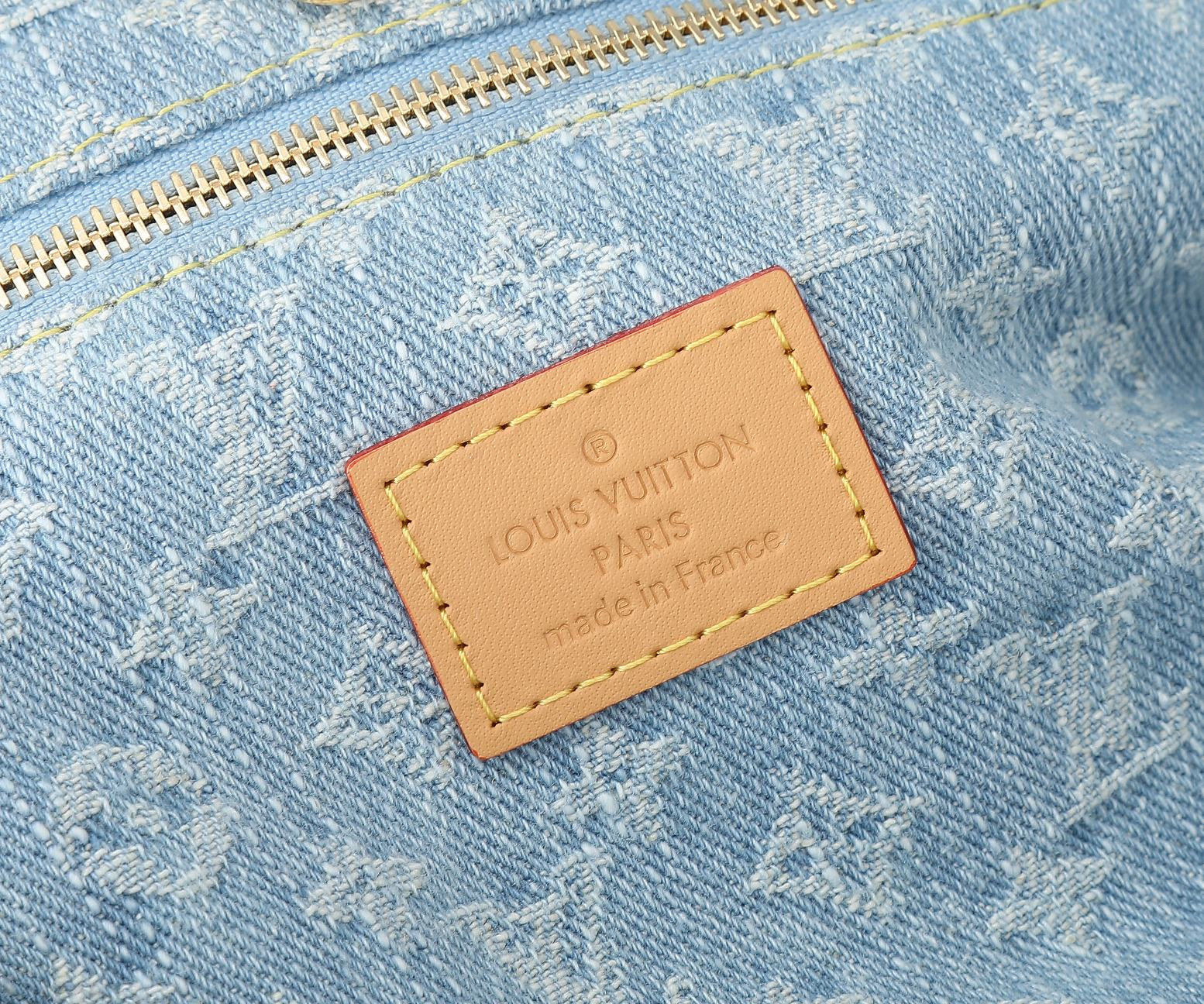 LV Let Go PM M42897  11 x 9.1 x 4.1 in