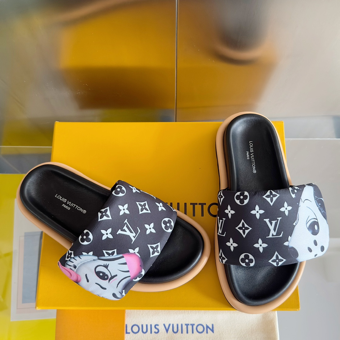 LV Pool Pillow Flat Comfort Mule