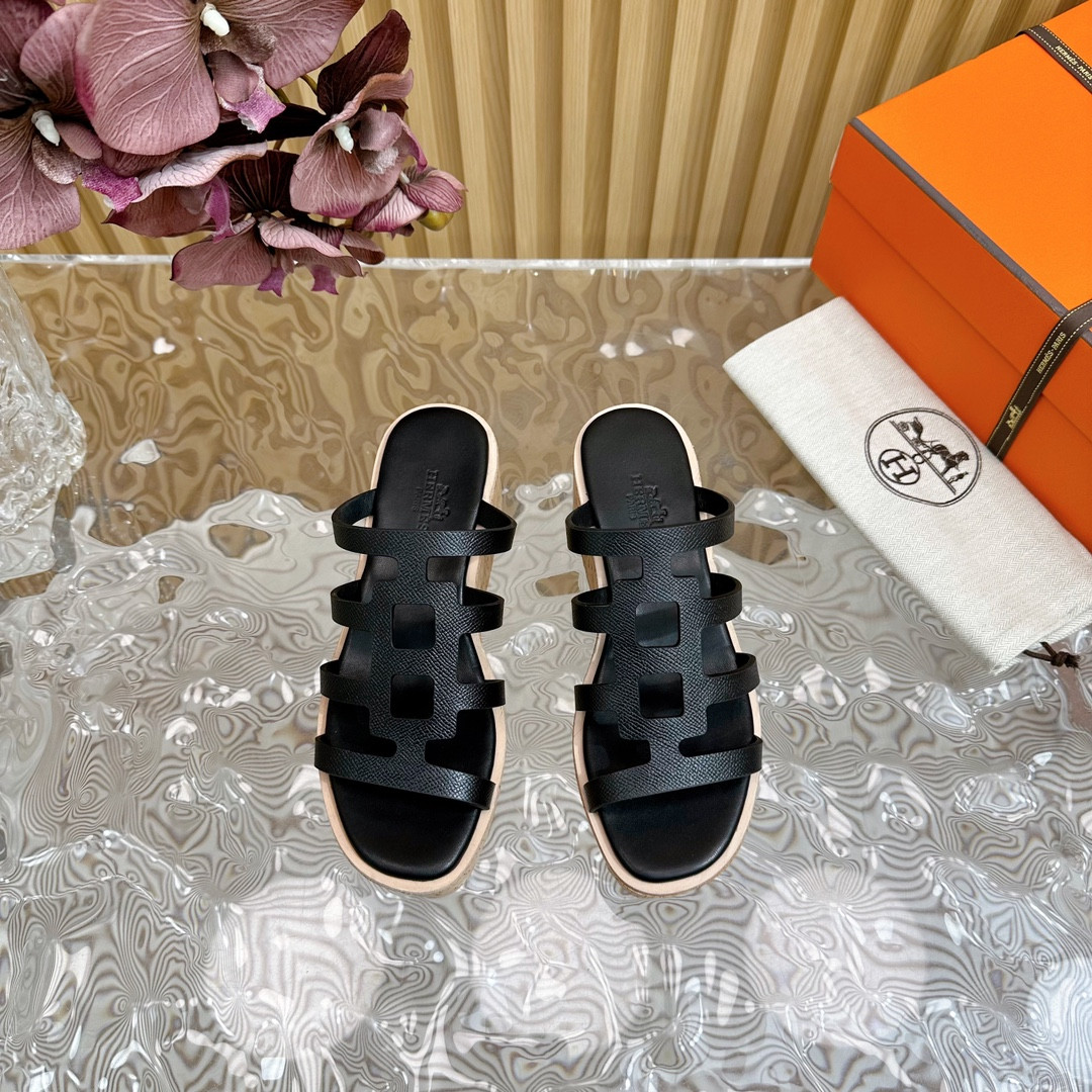 UA Hermès Isabella 30 sandal