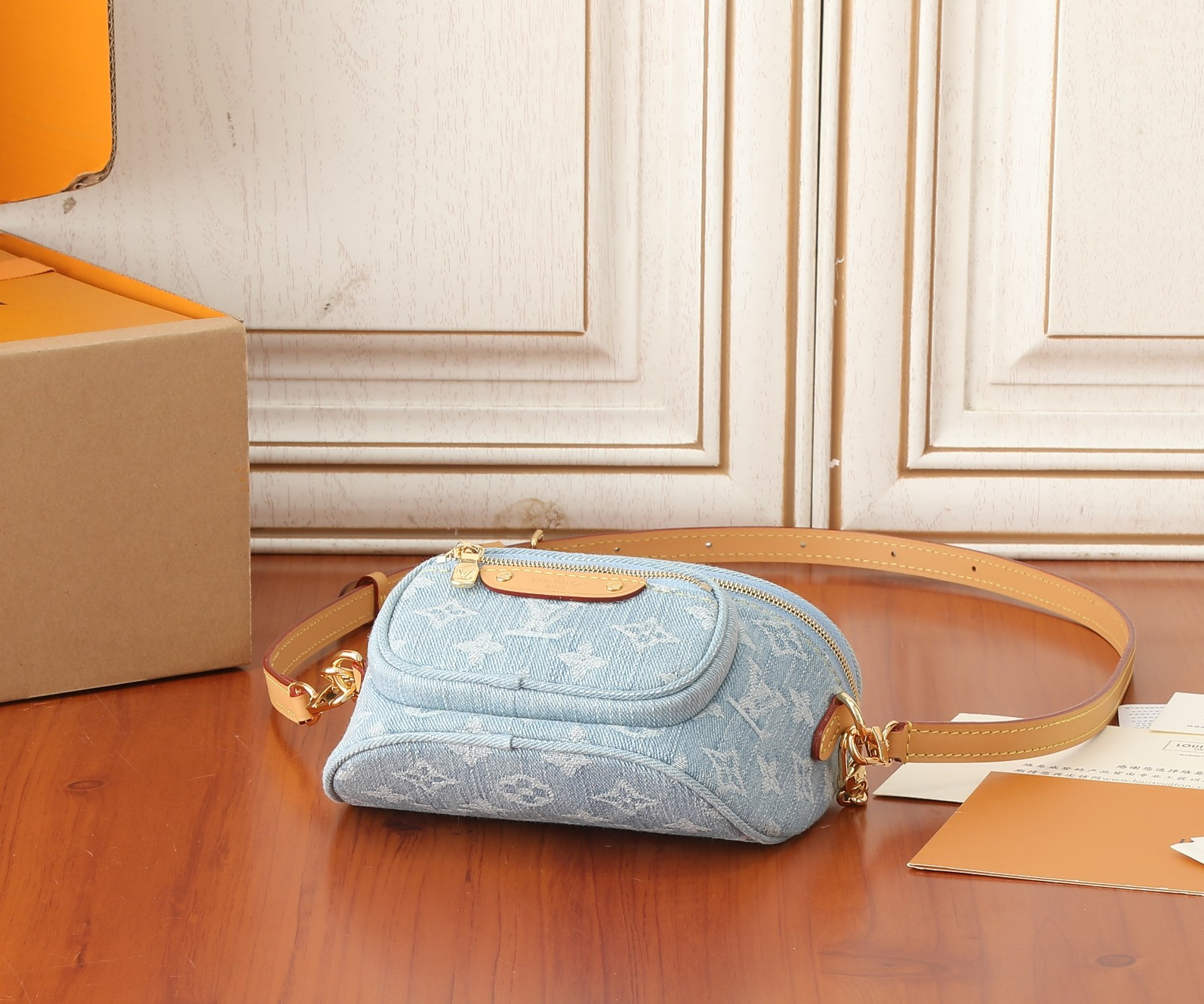 LV Mini Bumbag M83353 17x12x9.5CM