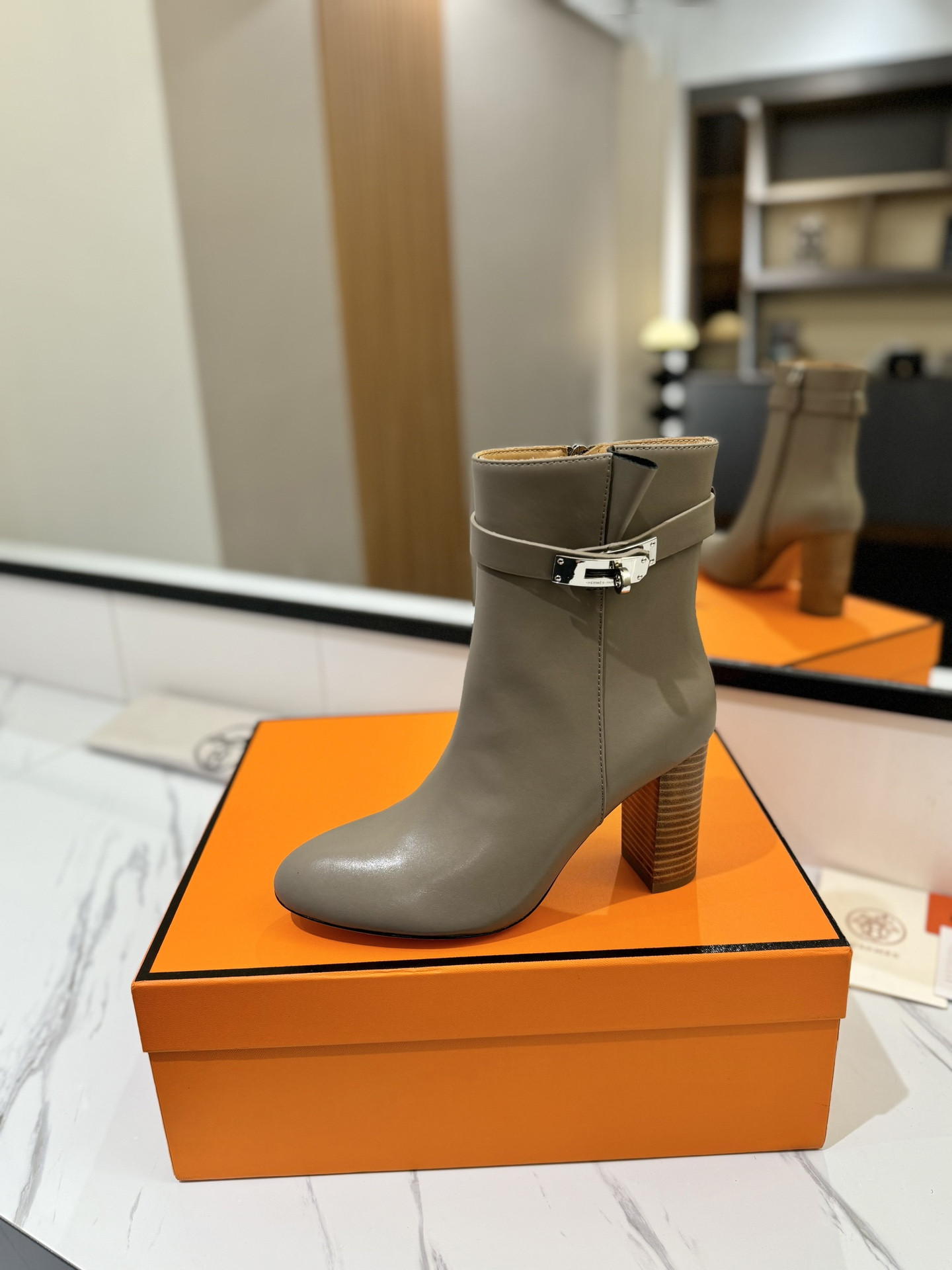 UA Hermès Kelly Jumping Boots