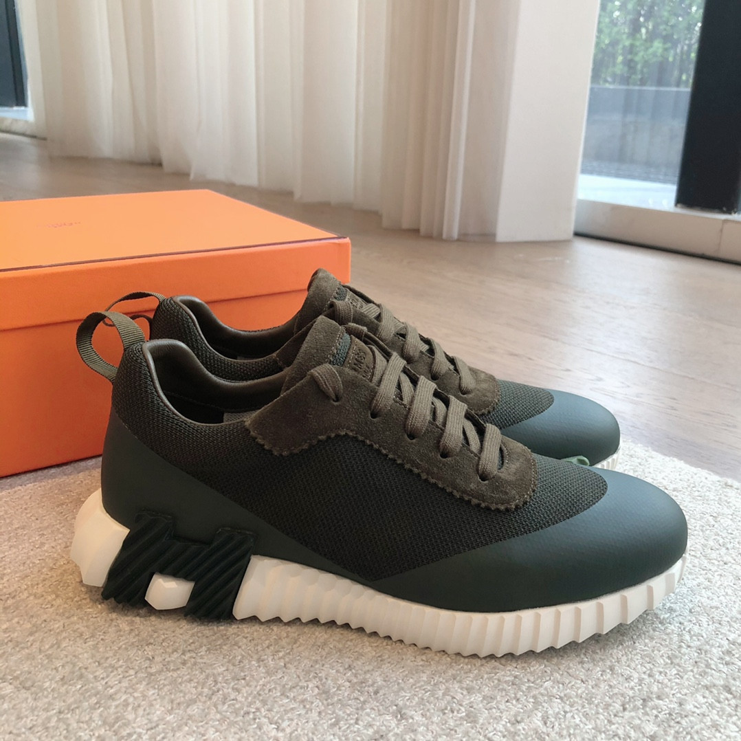UA Hermès Bouncing Sneaker
