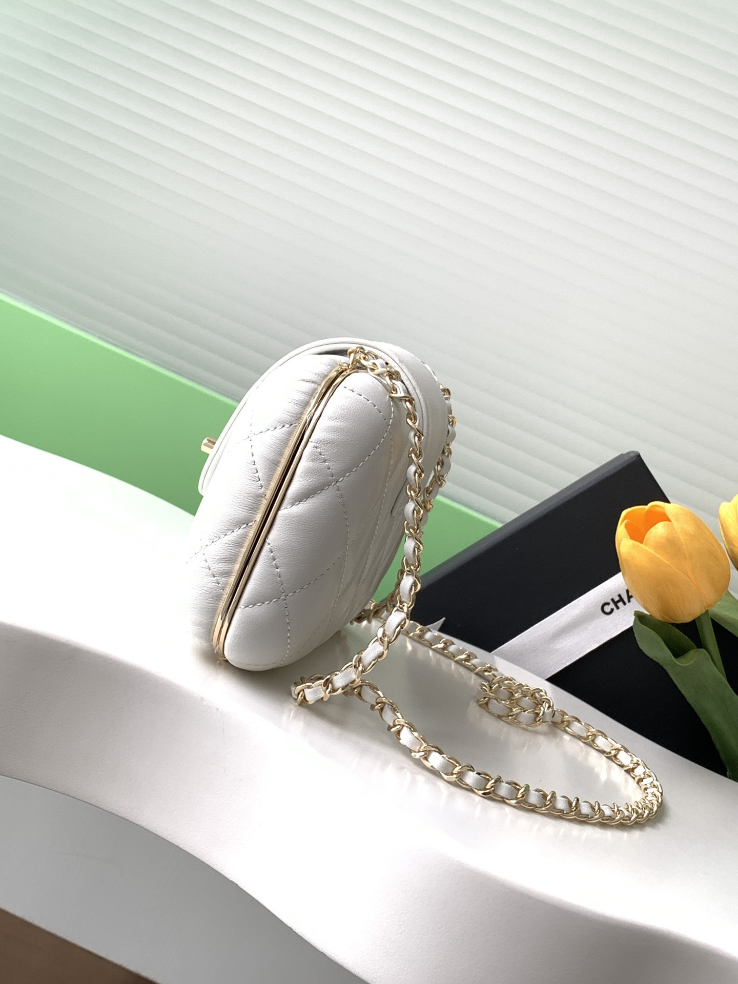 Ch*el clip bag 13x18x5cm