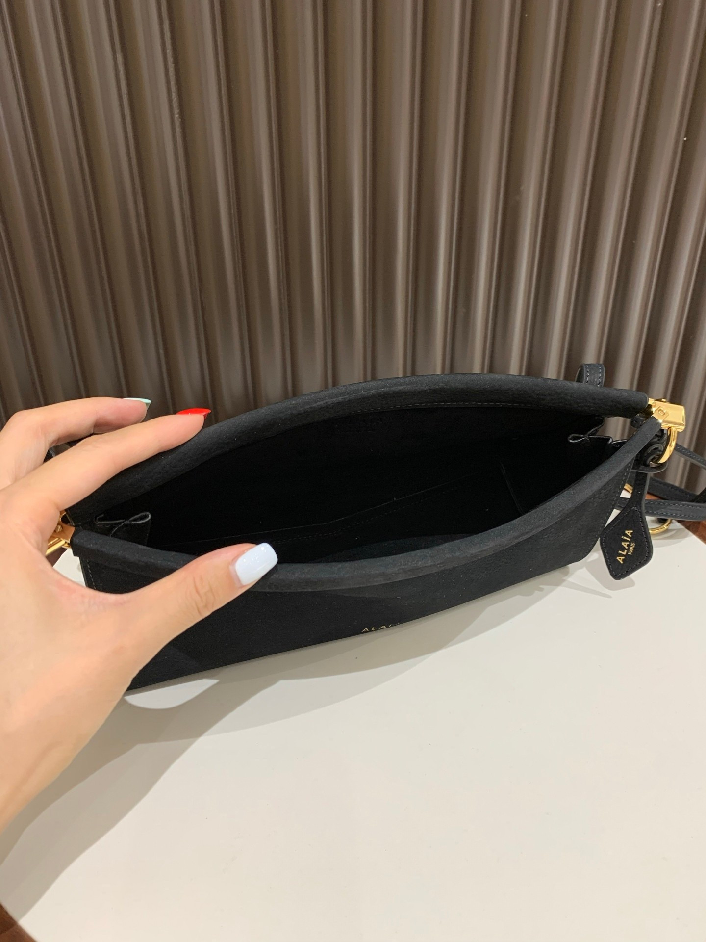 ALAÏA LE CLICK EAST WEST SMALL BAG 25x12.5x7cm