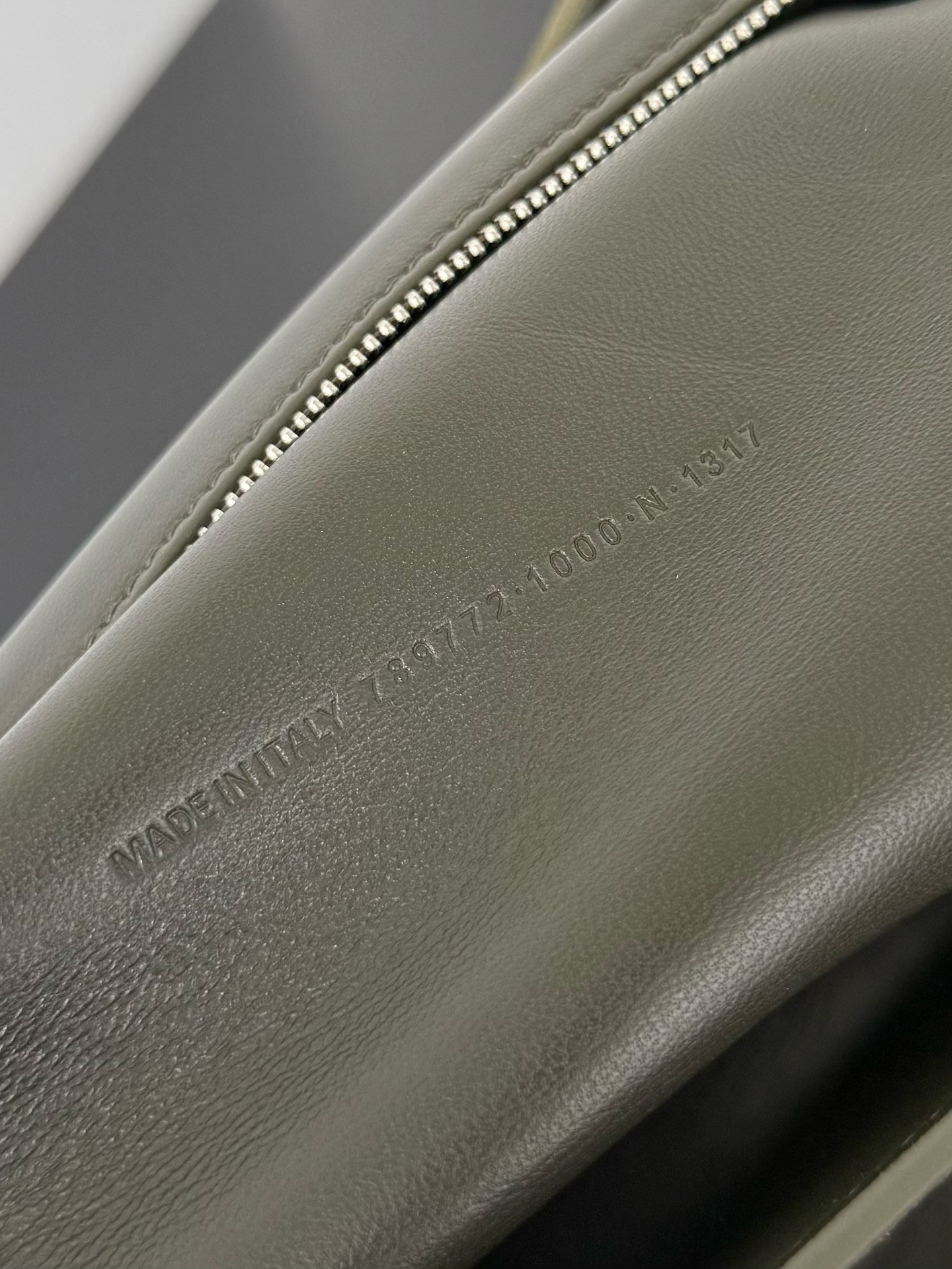 Ba*len*cia*ga rodeo medium 35x23.3x10.9cm